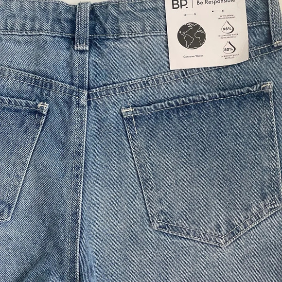 NWT BP Shorts Blue Denim High Rise Distressed Raw Fringe Hem Size 26 Button Fly - Picture 5 of 11
